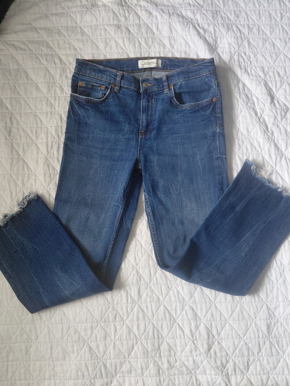Zara Woman's Slim Jeans in Medium Blue Wash